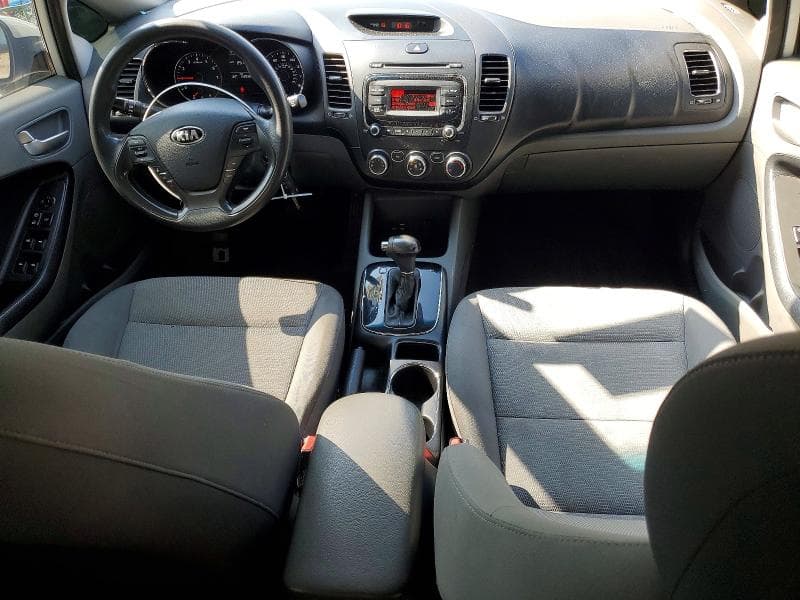2017 KIA FORTE LX 8