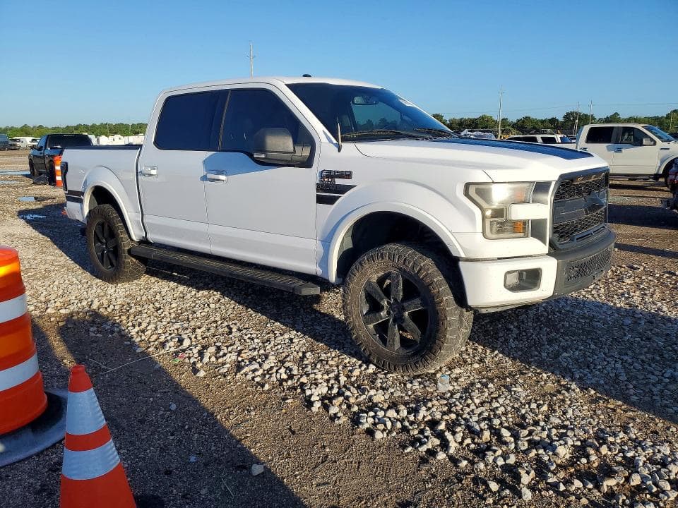 2017 FORD F150 SUPERCREW 4