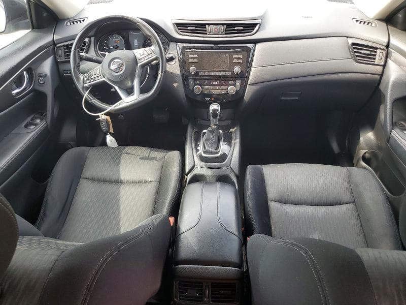 2017 NISSAN ROGUE SV 8