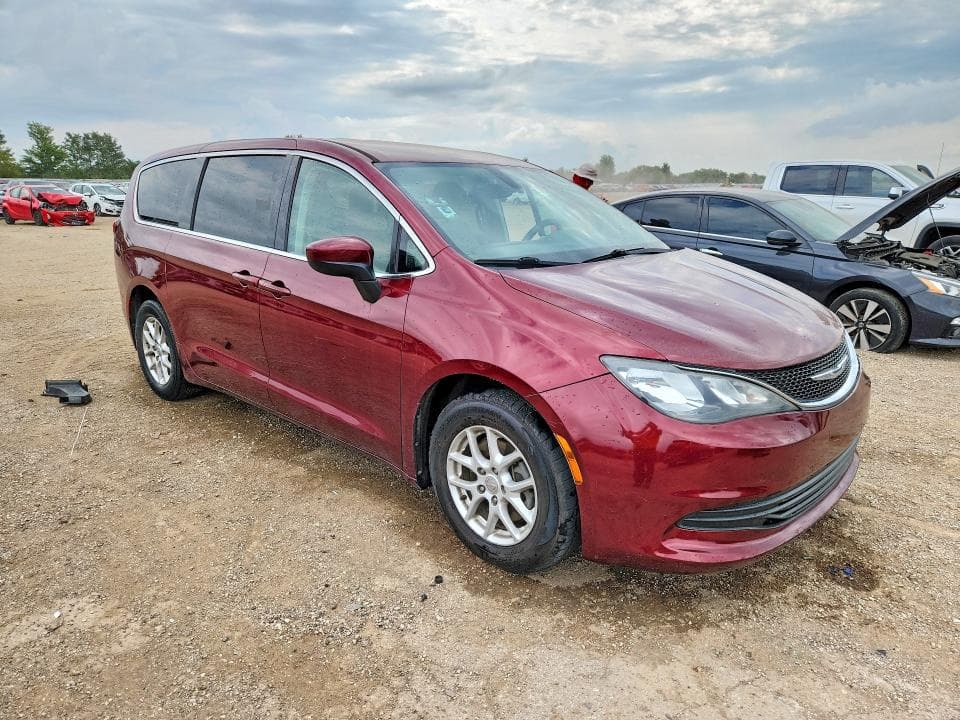 2017 CHRYSLER PACIFICA LX 4