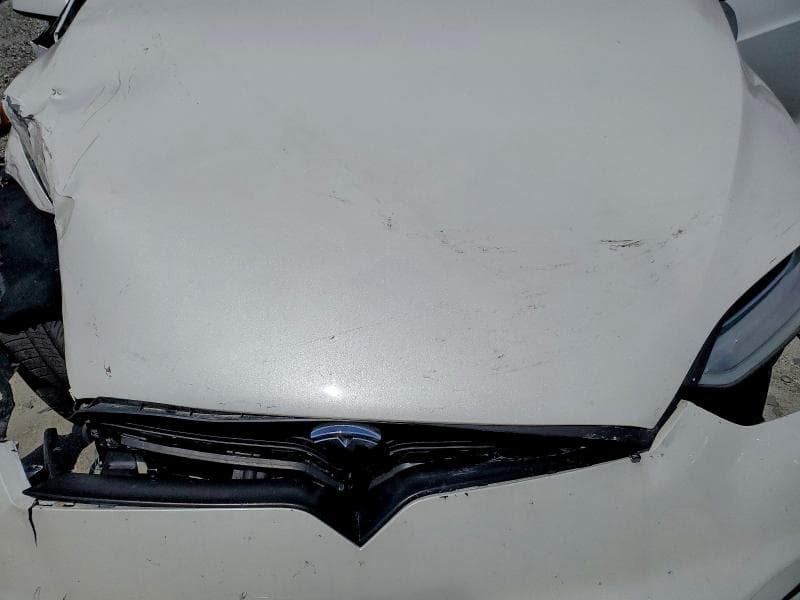 2021 TESLA MODEL X 12