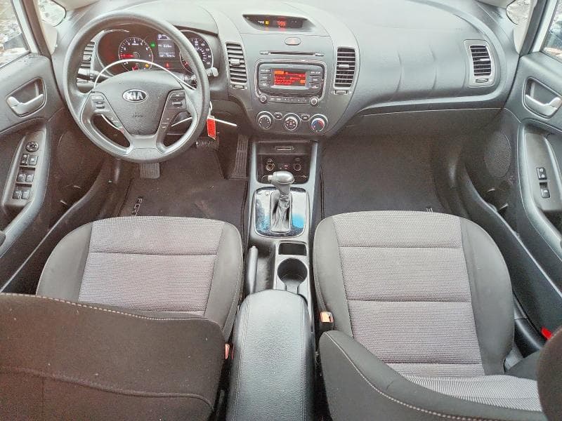 2017 KIA FORTE5 LX 8