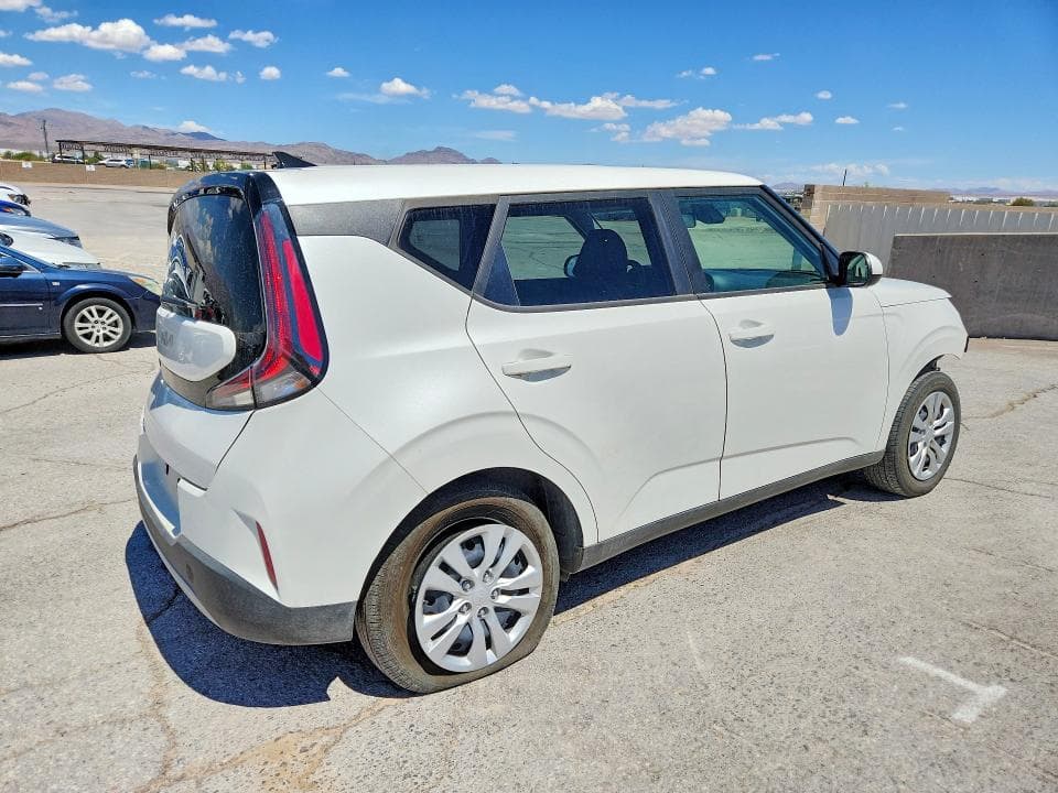 2025 KIA SOUL LX 3