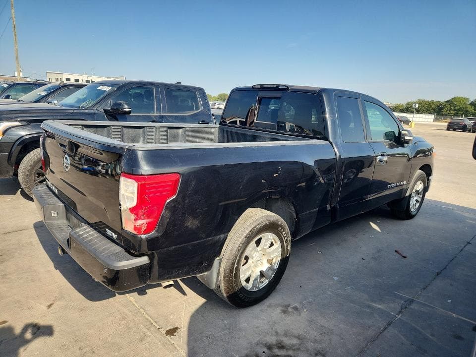 2018 NISSAN TITAN SV 3