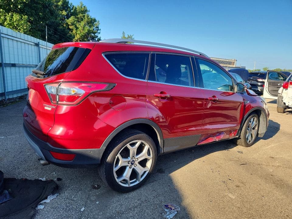 2017 FORD ESCAPE TITANIUM 3