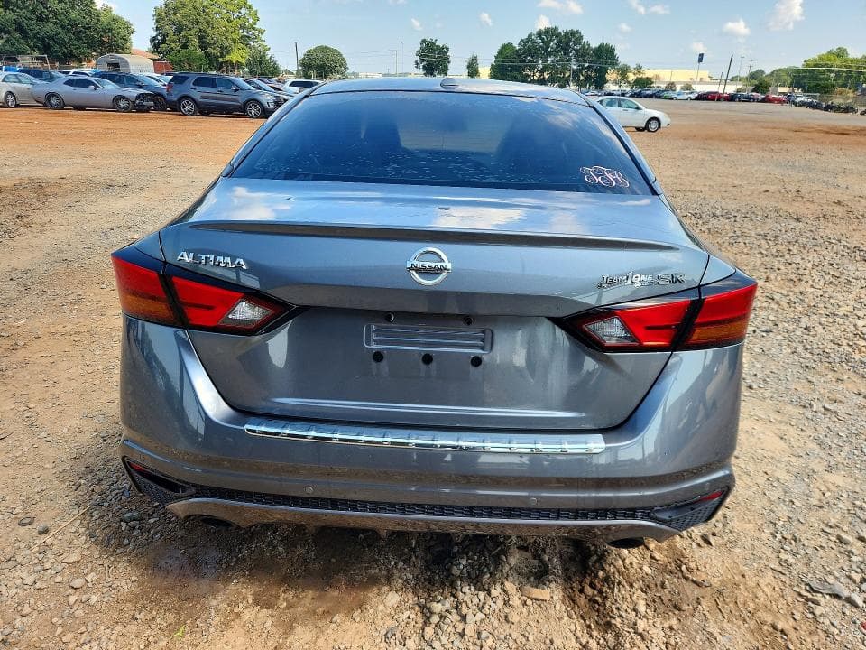 2020 NISSAN ALTIMA SR 6
