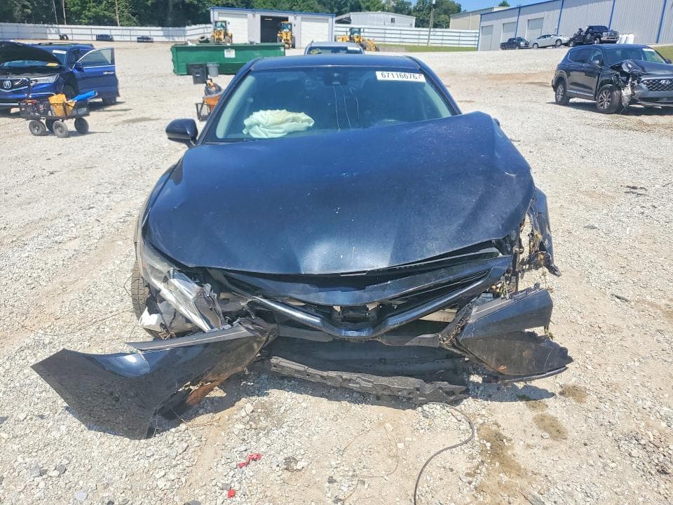 2019 TOYOTA CAMRY SE 5