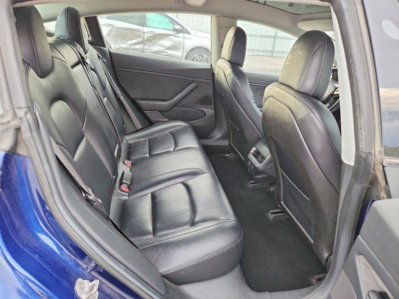 2018 TESLA MODEL 3 11