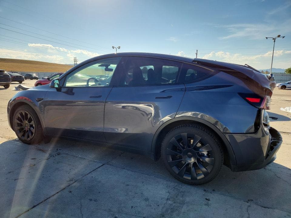 2023 TESLA MODEL Y 2
