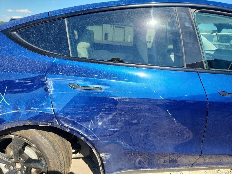 2026 TESLA MODEL Y 10