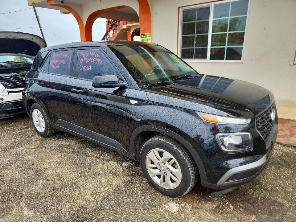 2020 HYUNDAI VENUE SE 4