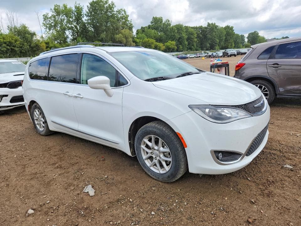 2020 CHRYSLER PACIFICA TOURING L 4