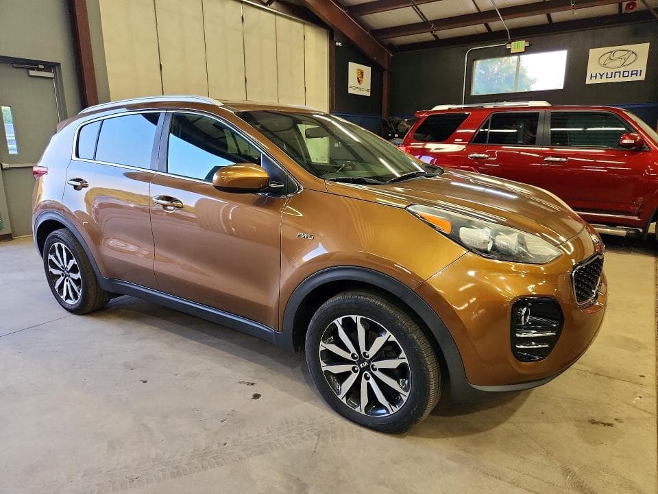 2017 KIA SPORTAGE EX 4