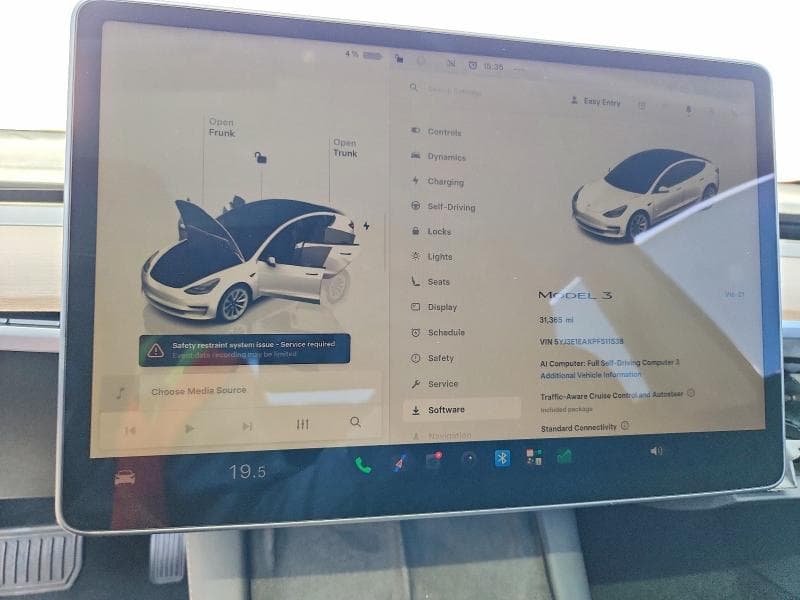 2023 TESLA MODEL 3 9