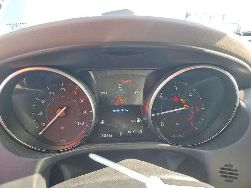 2017 JAGUAR XE 9