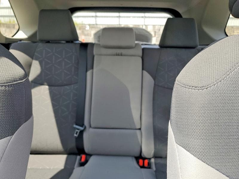 2020 TOYOTA RAV4 XLE 10
