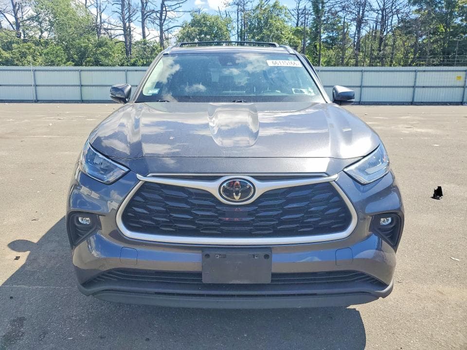 2020 TOYOTA HIGHLANDER XLE 5