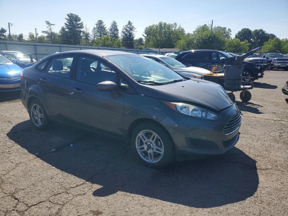 2017 FORD FIESTA SE 4