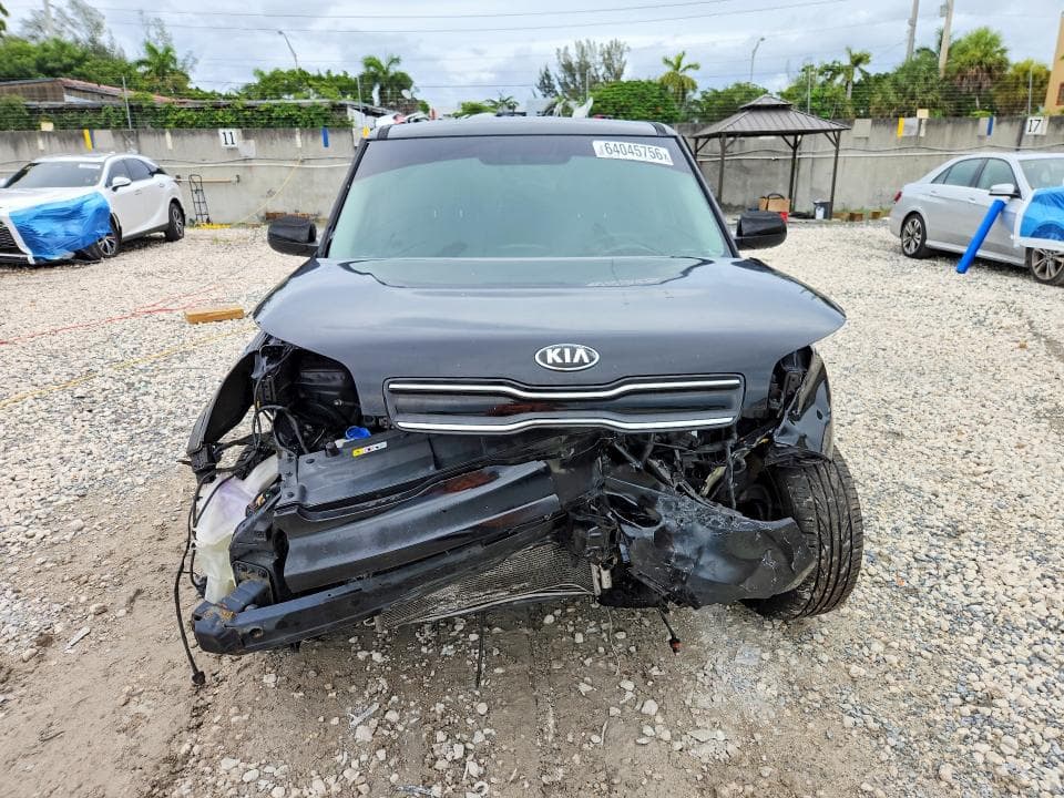 2017 KIA SOUL + 5