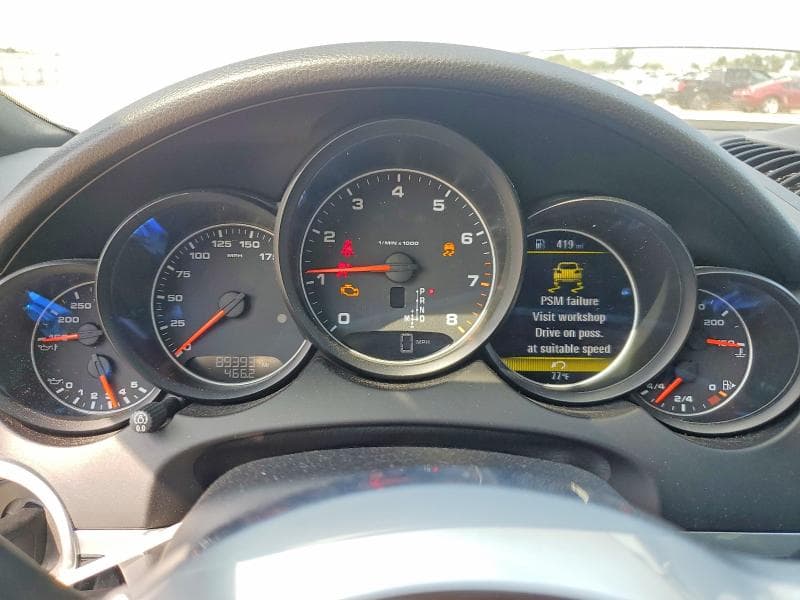 2018 PORSCHE CAYENNE 9