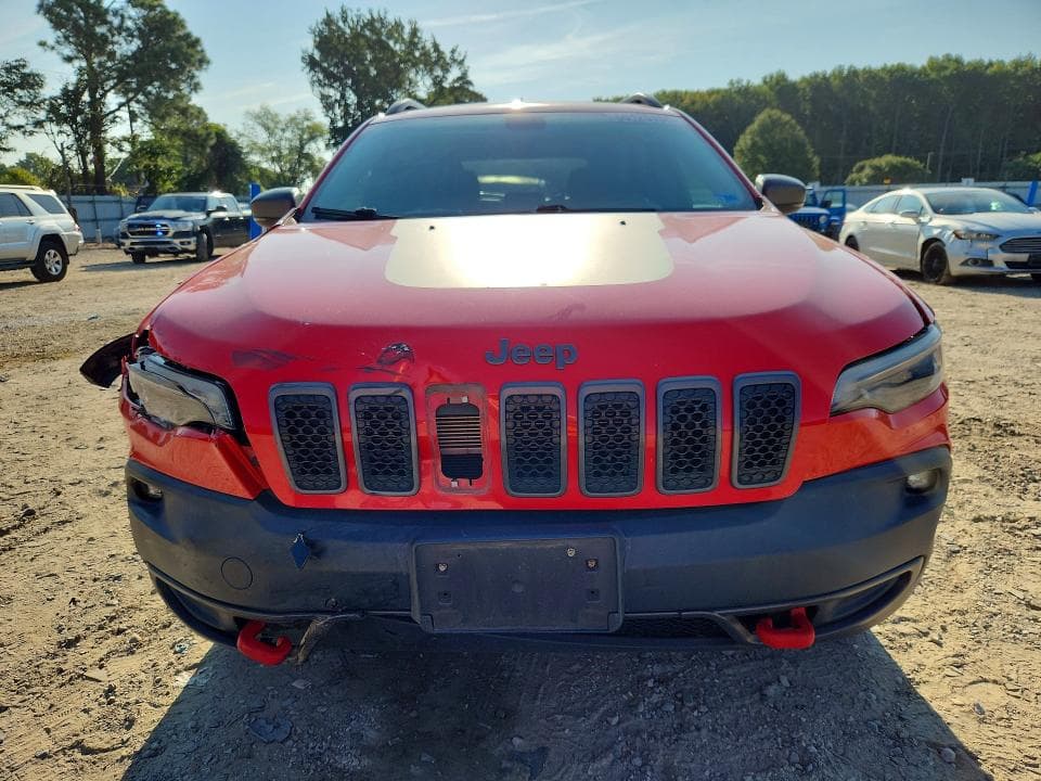 2019 JEEP CHEROKEE TRAILHAWK 5