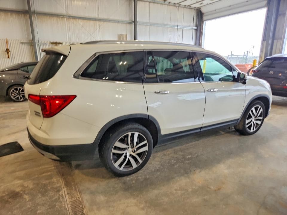 2017 HONDA PILOT TOURING 3