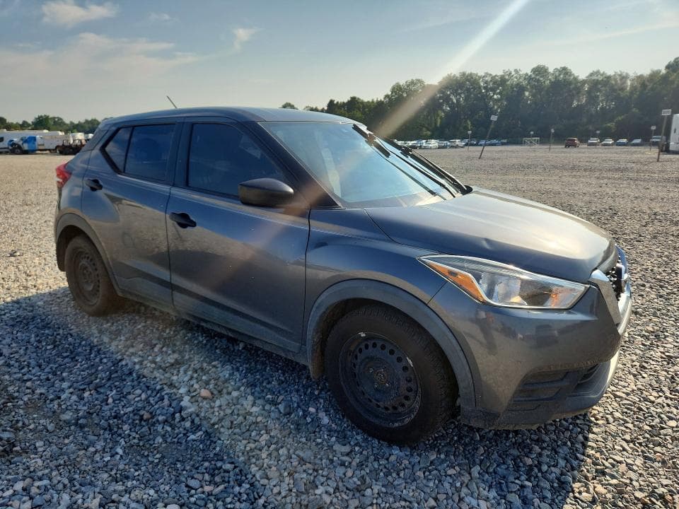 2020 NISSAN KICKS S 4