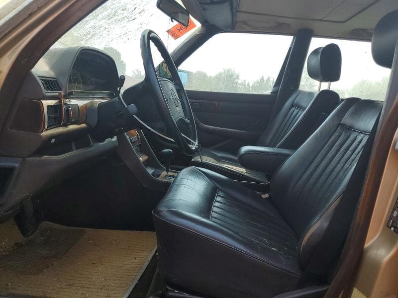 1986 MERCEDES-BENZ 560 SEL 7