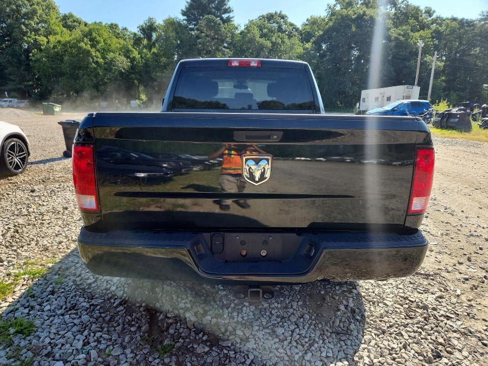2017 RAM 1500 ST 6