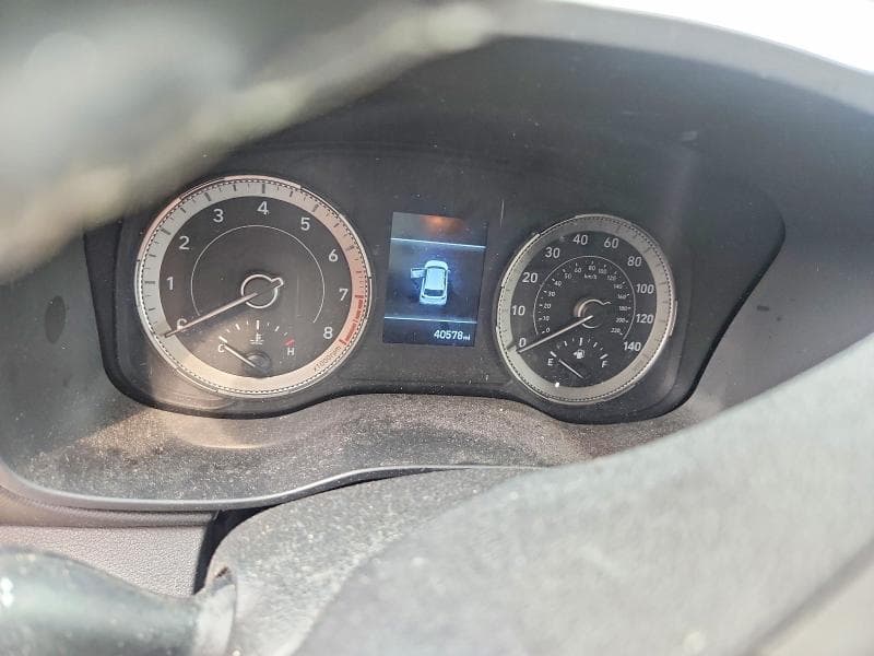 2021 HYUNDAI VENUE SEL 9