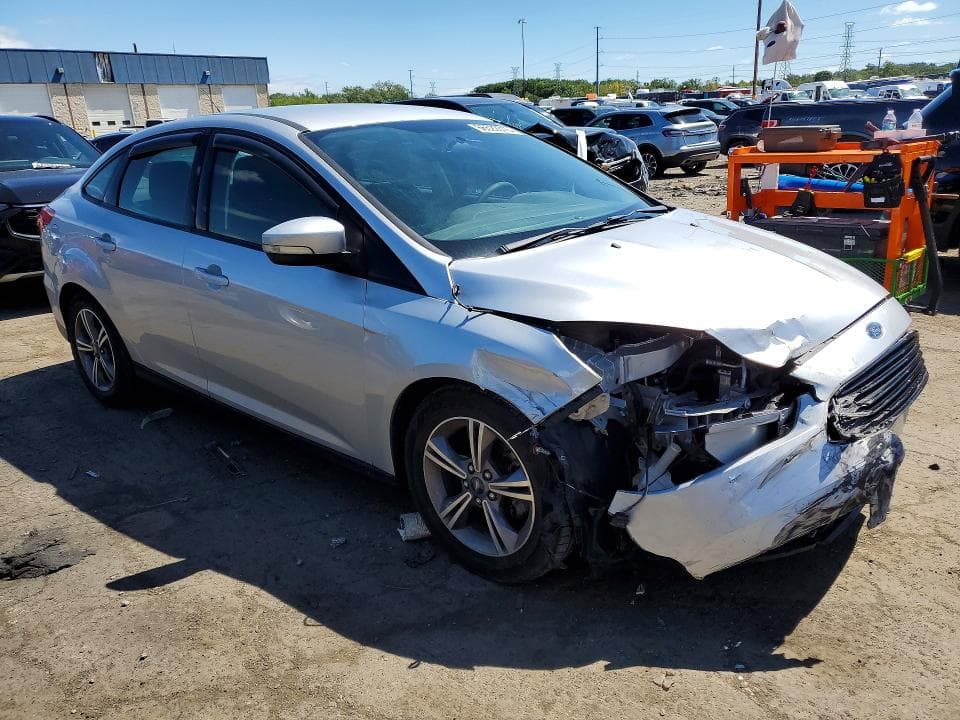 2017 FORD FOCUS SE 4
