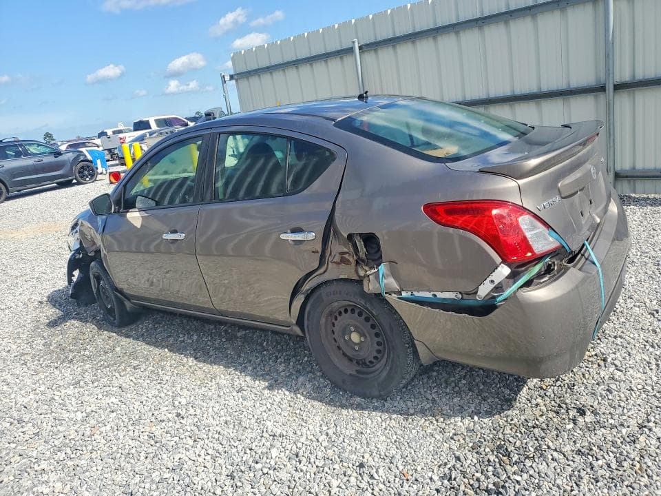 2017 NISSAN VERSA 1.6 SV 2