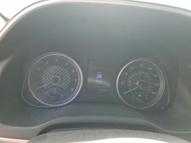 2020 HYUNDAI ELANTRA SEL 9