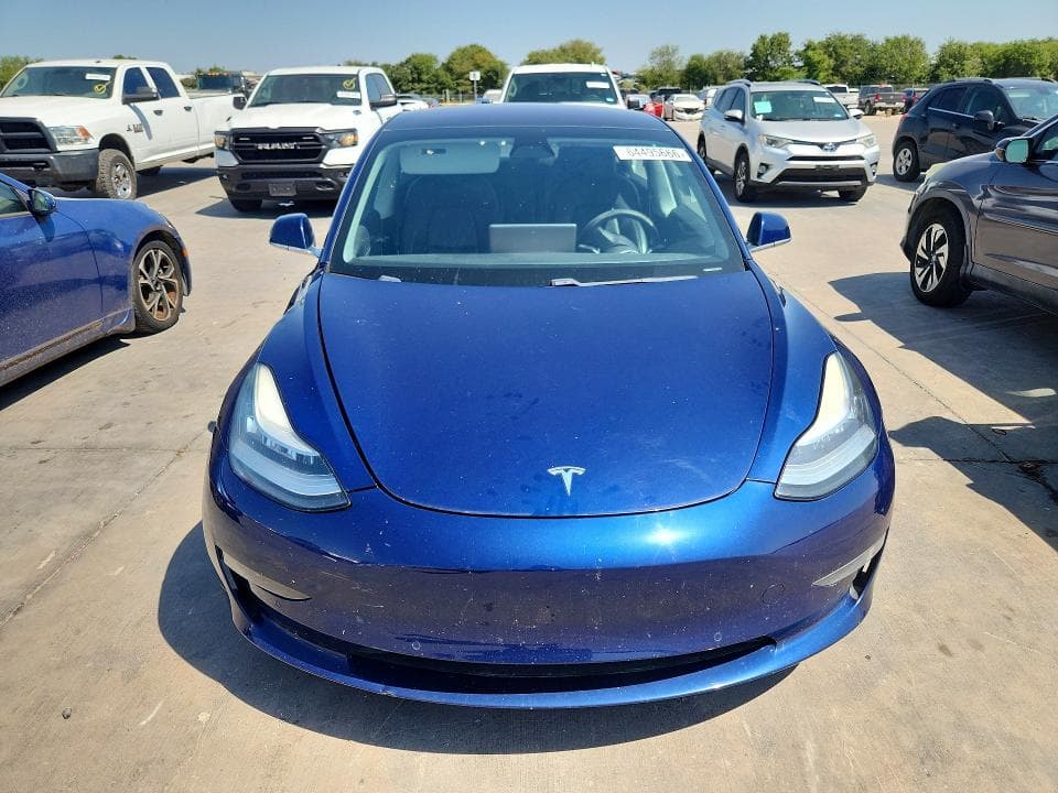2018 TESLA MODEL 3 5
