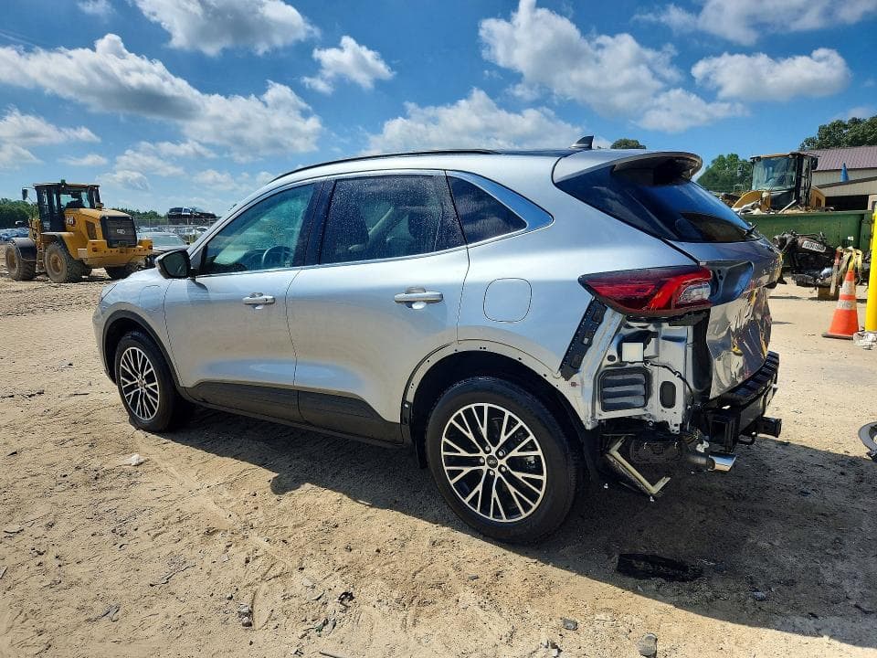 2024 FORD ESCAPE 2