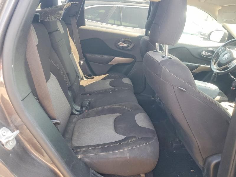 2018 JEEP CHEROKEE LATITUDE 11