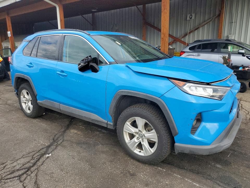 2020 TOYOTA RAV4 XLE 4