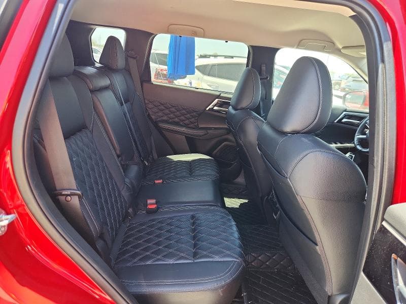 2024 MITSUBISHI OUTLANDER SEL 11