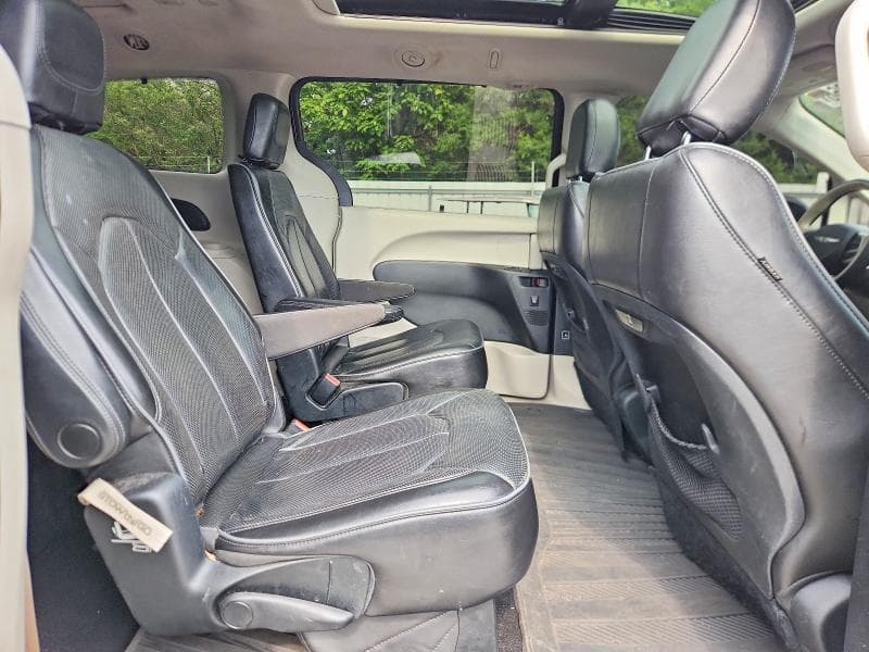 2018 CHRYSLER PACIFICA LIMITED 11