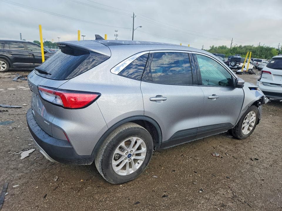 2021 FORD ESCAPE SE 3