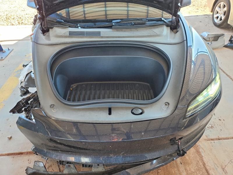 2025 TESLA MODEL 3 11