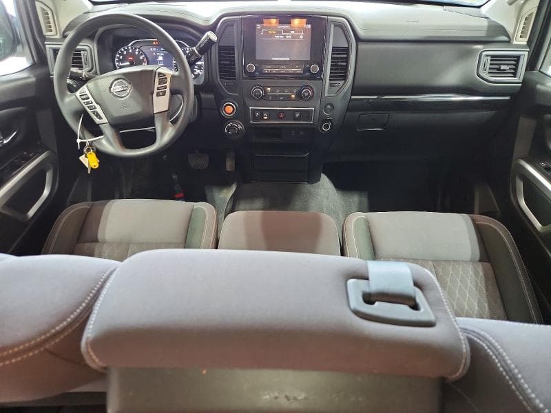 2022 NISSAN TITAN S 8