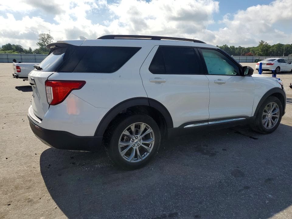 2021 FORD EXPLORER XLT 3