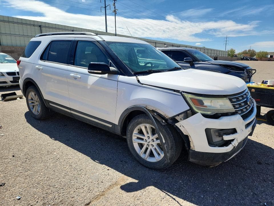 2017 FORD EXPLORER XLT 4