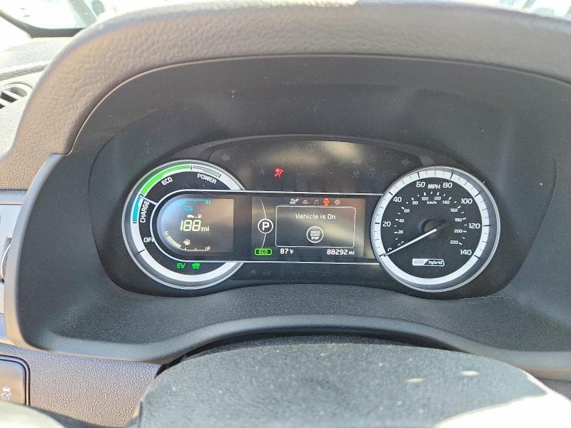 2019 KIA NIRO LX 9