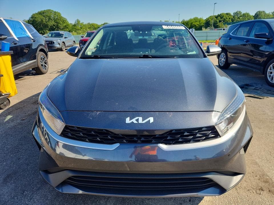 2023 KIA FORTE LXS 5