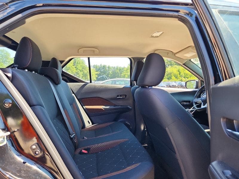 2020 NISSAN KICKS SR 11