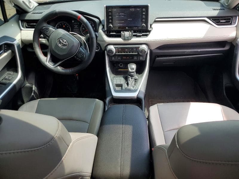 2021 TOYOTA RAV4 XLE PREMIUM 8
