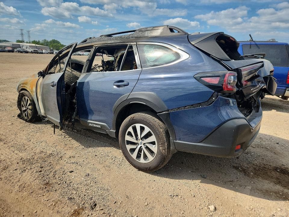 2024 SUBARU OUTBACK 2