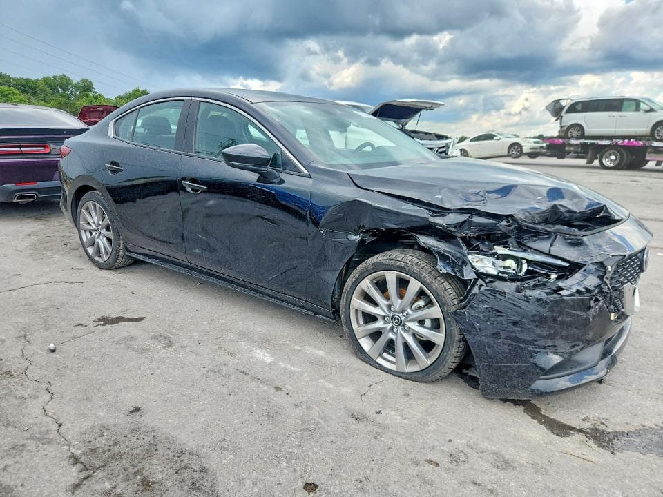 2023 MAZDA 3 SELECT 4